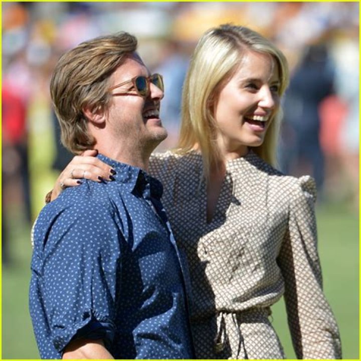 &lsquo;Glee&rsquo; Star Dianna Agron Dating Actor Chris Evans Gossip Report