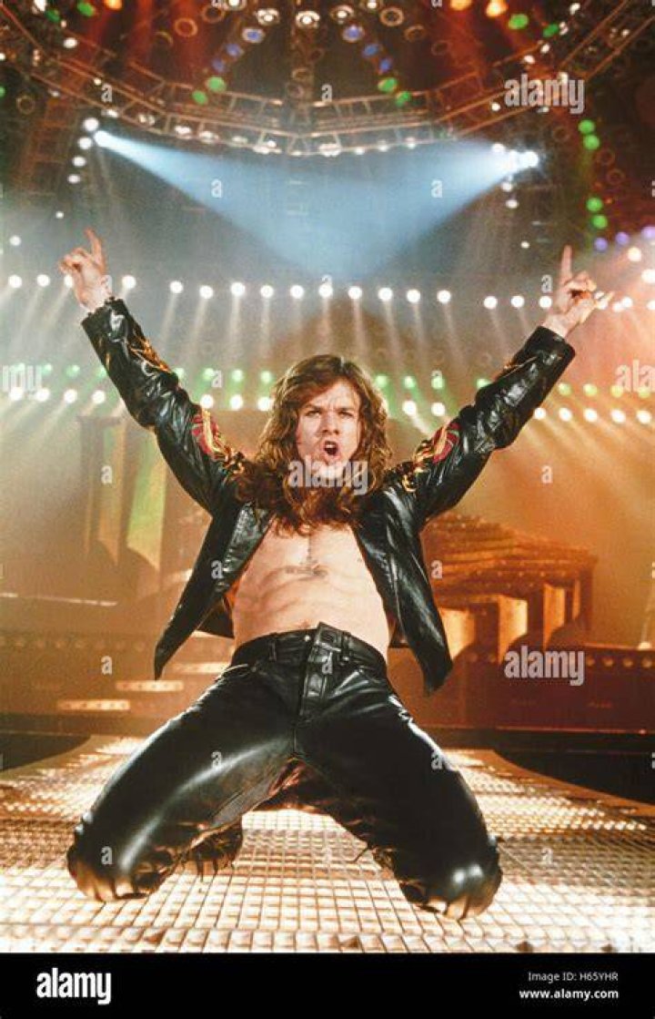 &lsquo;Ted 2&rsquo; Star Mark Wahlberg Reunites with New Kids On The Block and