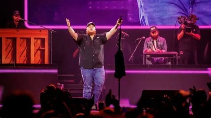 Luke Combs&rsquo;s Latest is ArenaCountry With Nuance and Intimacy Rolling