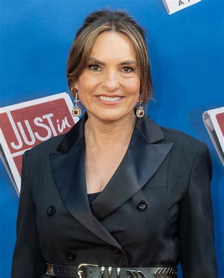 Mariska Hargitay Just Wore a Sunhat That the Royal Family