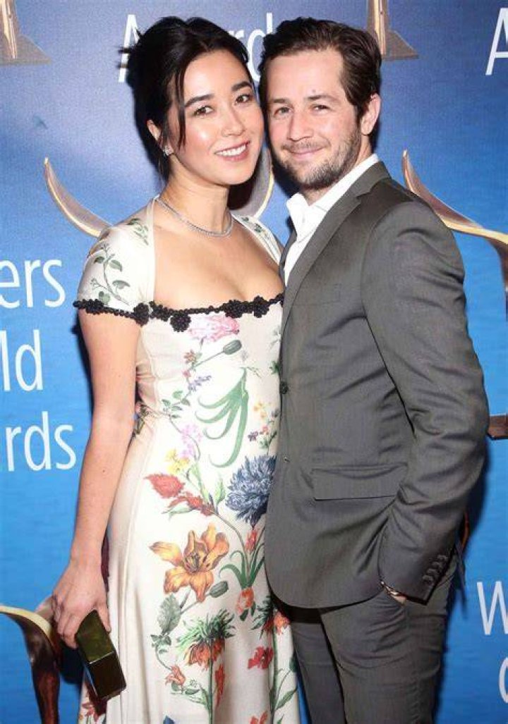 Maya Erskine and Michael Angarano Engaged, Expecting First Child