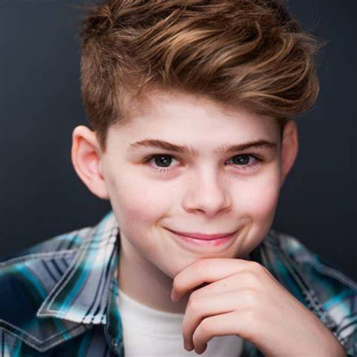 Merrick Hanna Biography, Height & Life Story Super Stars Bio