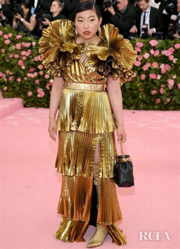 Met Gala 2019 Awkwafina is a trophy as she rocks statement gold