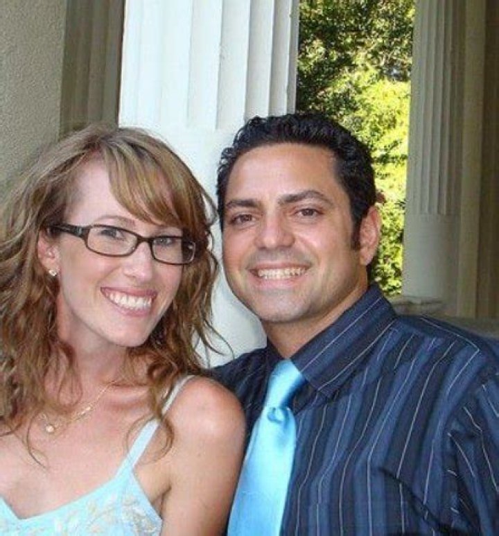 Mike Vitar is Married to Wife Kym Vitar. Kids.