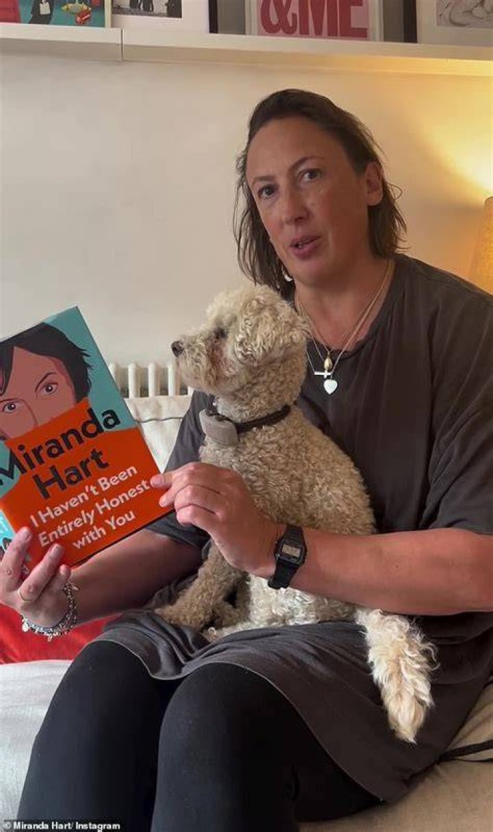 Miranda Hart Agent Book Or Contact Miranda Hart YMU Group