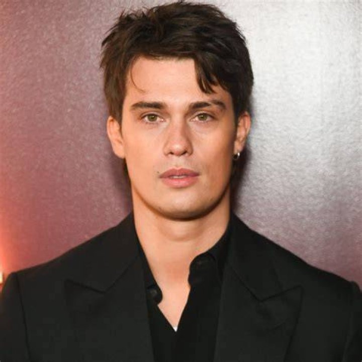 Nicholas Galitzine Height Weight Body Stats Age Family Facts