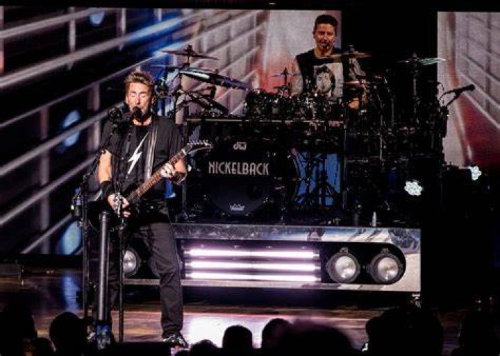 Nickelback's Chad Kroeger And His Hair Throughout The Years HuffPost