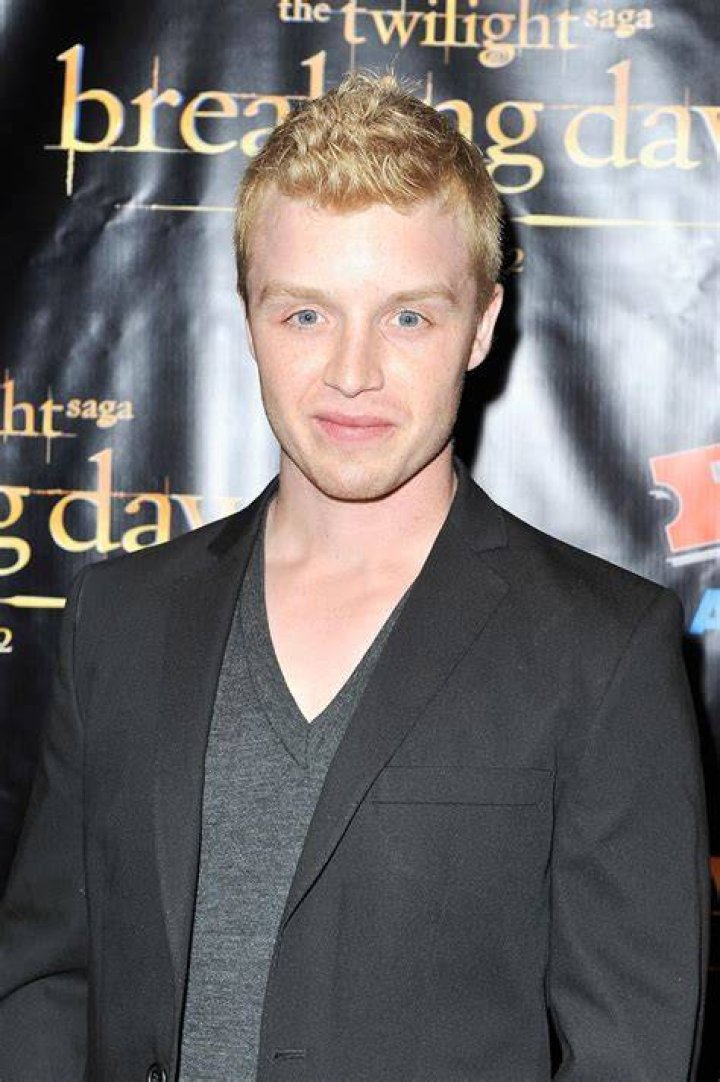 Noel Fisher Amazing Actor And Good Person Sdlgbtn