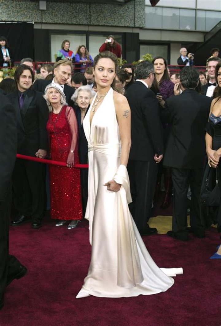 Oscars flashback Angelina Jolie declared her love for her brother and