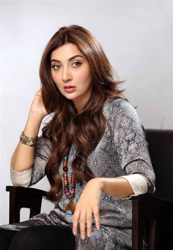 Pakistani Actress and Model Ayesha Khan Biography and Pictures Khan
