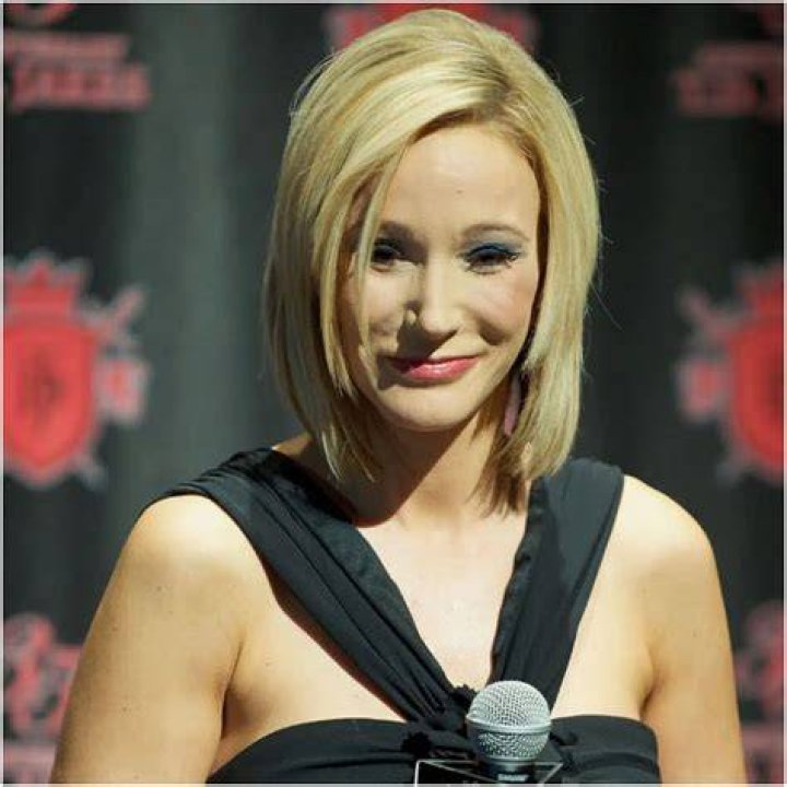 Paula White Net Worth 2022, Age, Husband, Height, Parents, Forbes Apumone