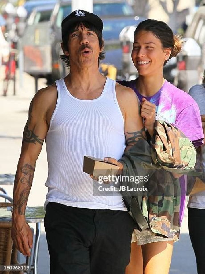 [PIC] Anthony Kiedis Dating Helena Vestergaard 32Year Age Gap Between