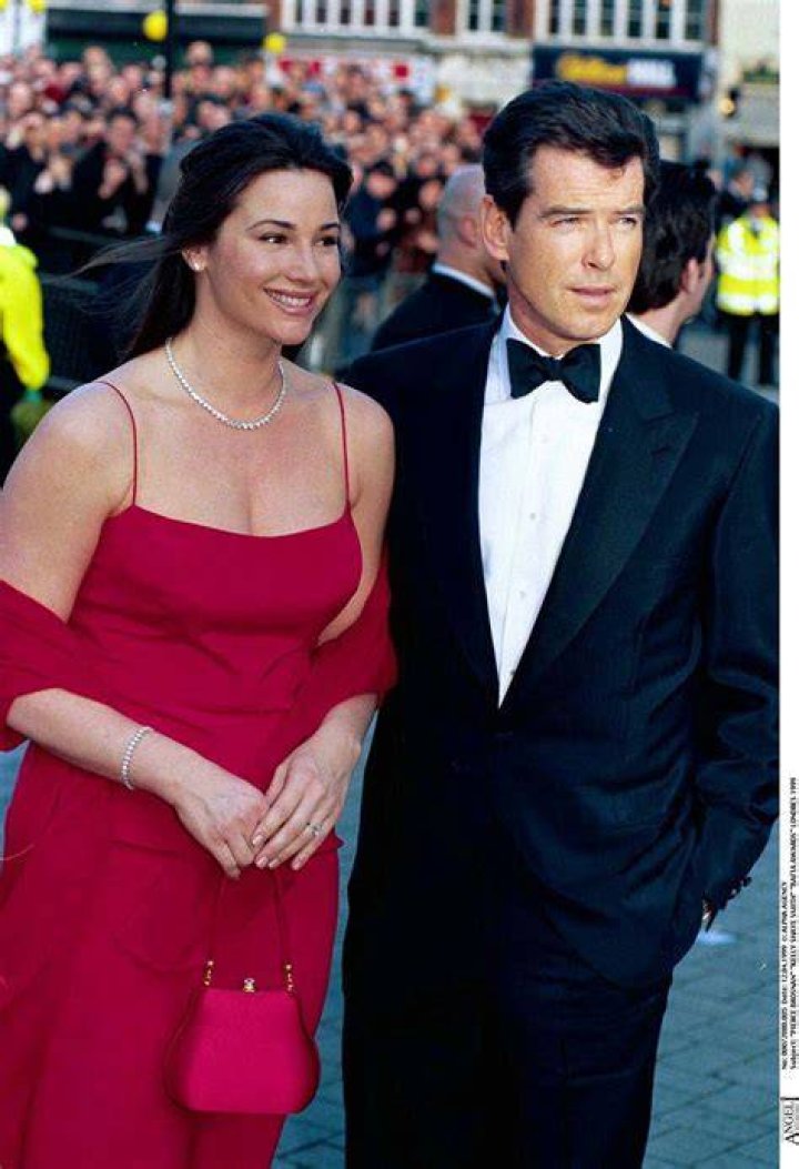 Pierce Brosnan And Keely Shay Smith Pack On The PDA