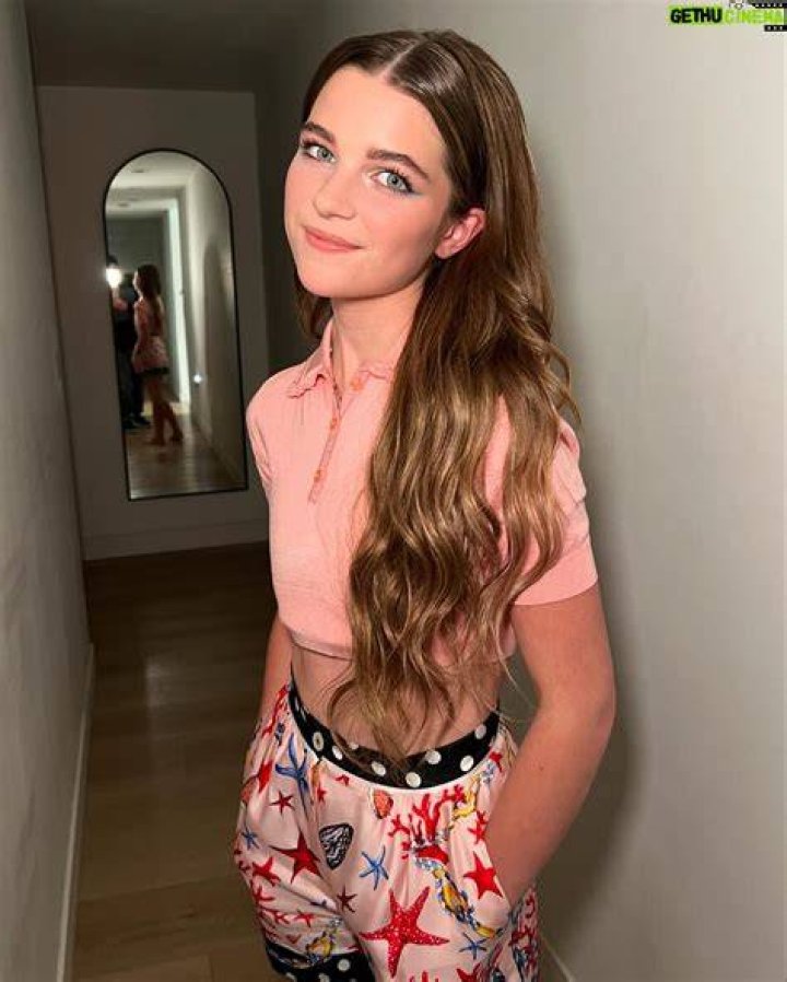 Raegan Revord Wiki 2021 Net Worth, Height, Weight, Relationship & Full