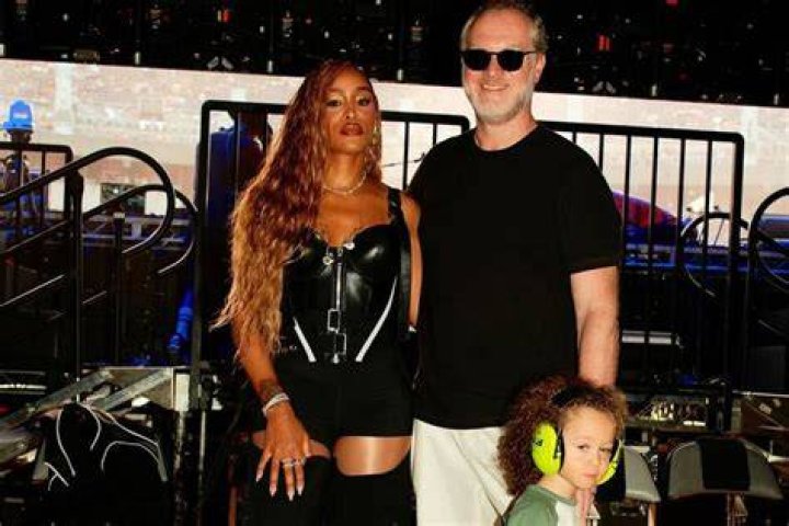 Rapper Eve Shares Photos with Her Mom Julia WilchJeffers and They Look
