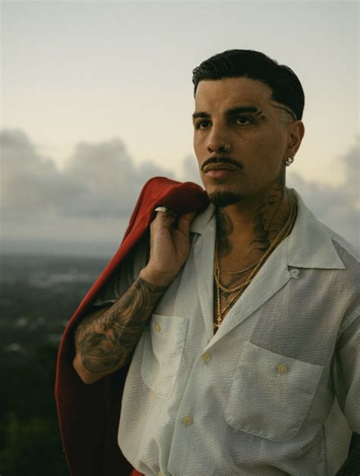 Rauw Alejandro Finally Drops ‘Caprichoso’ Music Video & Fans Are Here