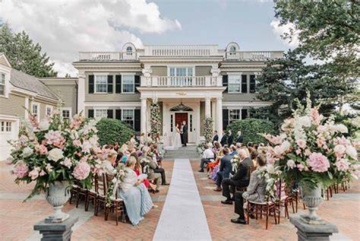 Real New England Weddings Leah Francona & Paul Michael Rice