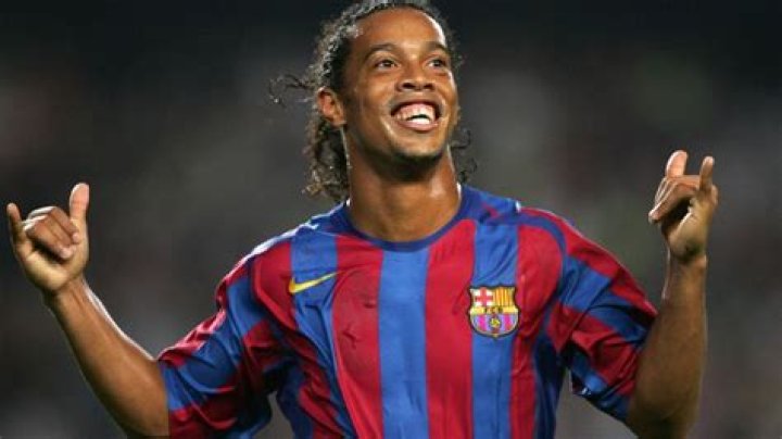 Ronaldinho im Portr&auml;t der l&auml;chelnde Magier, der mit dem sch&ouml;nen Spiel