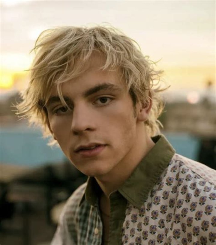 Ross Lynch Celebrates Seven Years of Austin and Ally J14