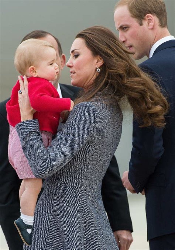 See The Duchess Of Cambridge&rsquo;s Sweet Snap Of Prince Louis To Mark His