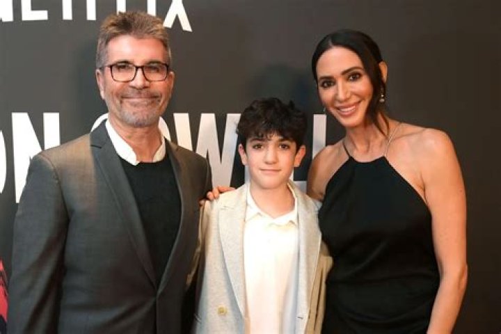 Simon Cowell Childhood Biography, Family & Net Worth