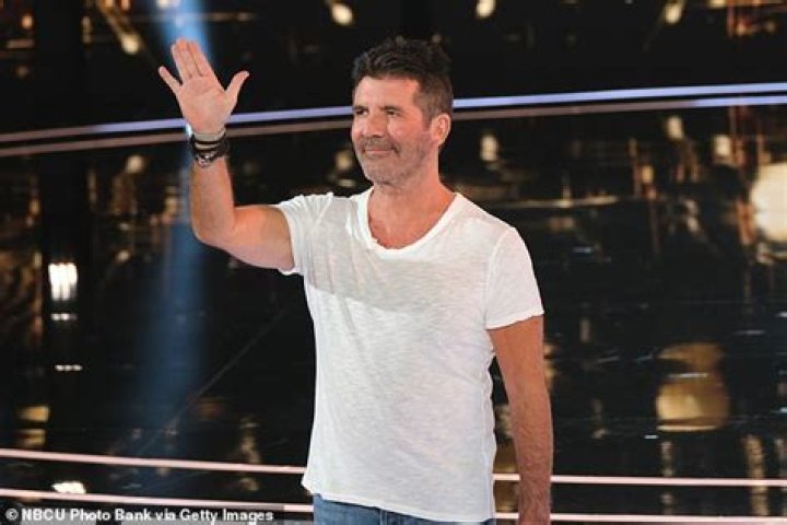 Simon Cowell officially bids farewell to London as movers pack up his £