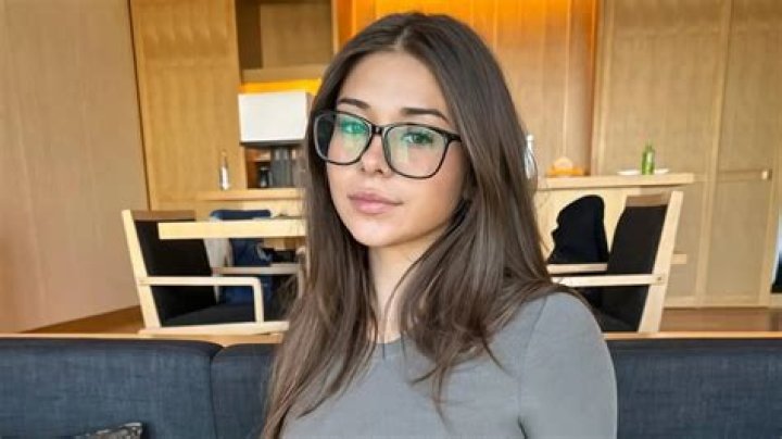 sophieraiin Nude Leaks OnlyFans Fapexy!