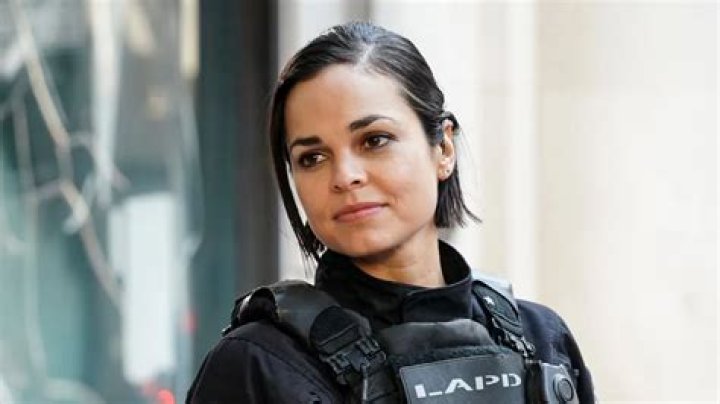 S.W.A.T. (2017) Photo Lina Esco 113 sur 260 AlloCiné