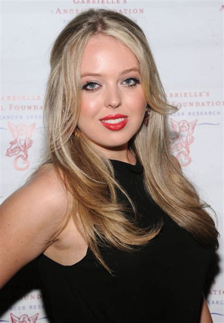 Tiffany Trump sets hearts racing in deepneck coat dress at White House