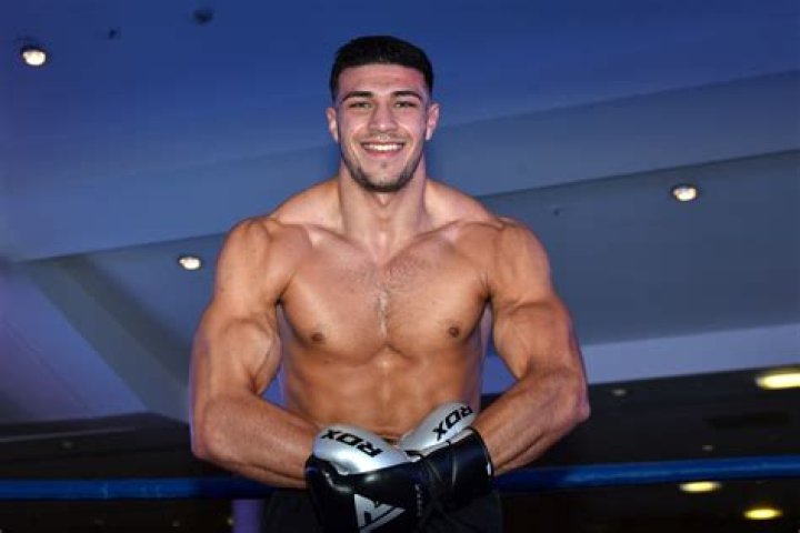 Tommy Fury Height, Age, Weight Sportsmen Height