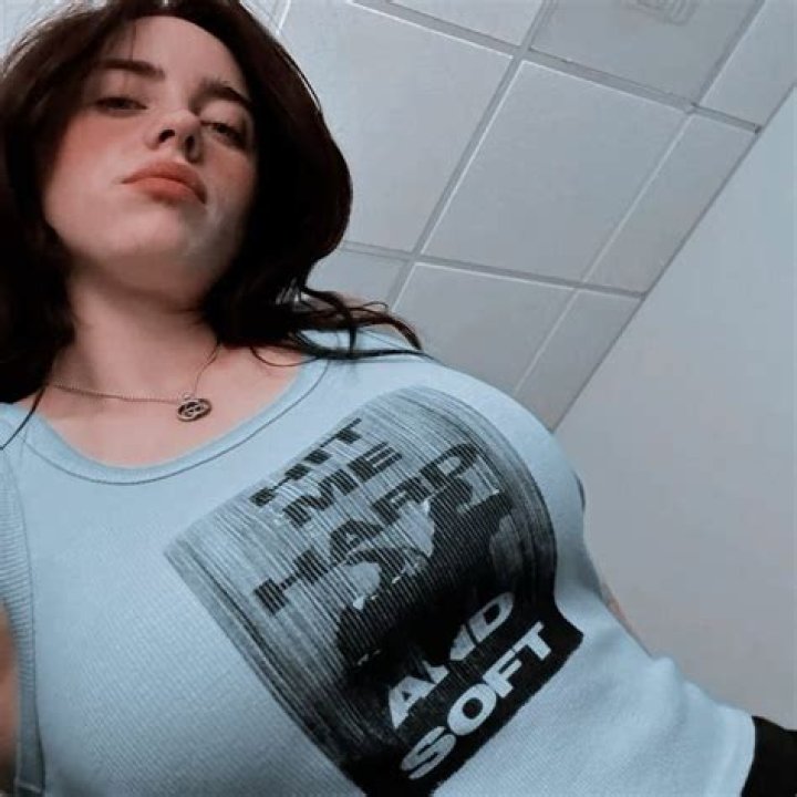 TOP Billie Eilish boobs photos See and Save diply