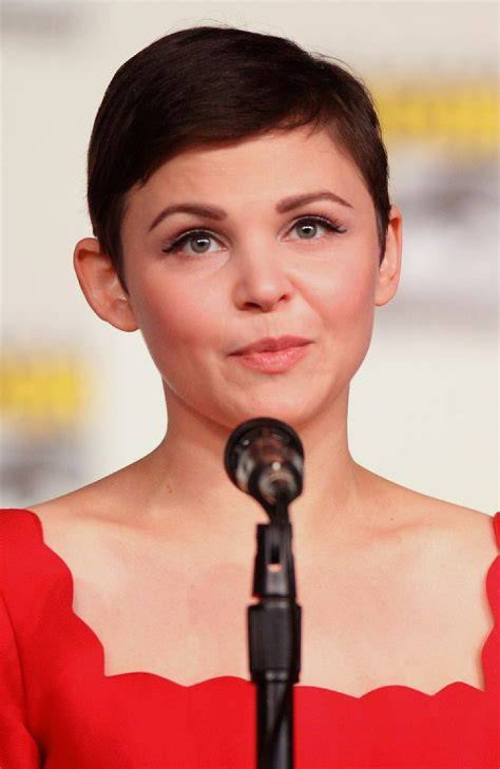 TV costars Ginnifer Goodwin and Josh Dallas announce their engagement