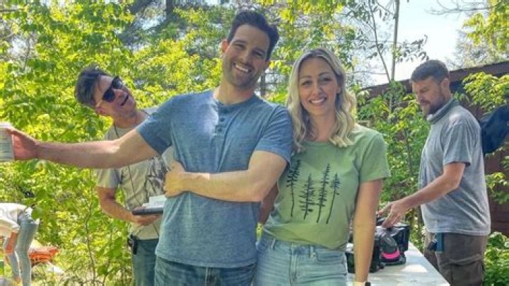 Vacation House Rules Debra Salmoni Net Worth Career