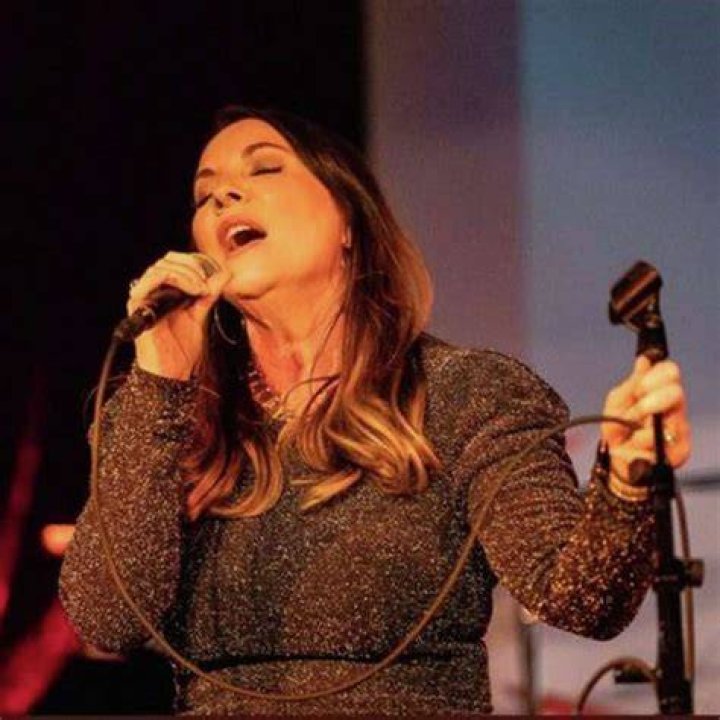 Valentine finds her country music heart in writing