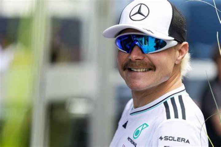 Valtteri Bottas 13 Nackfotos für das Jahr 2024