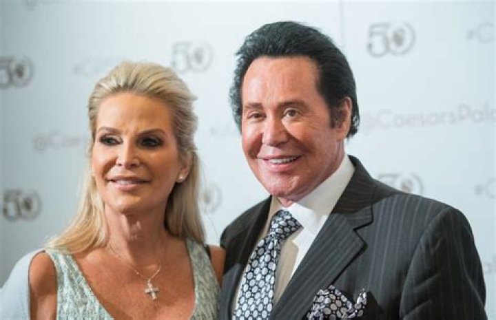 Wayne Newton boosting security after burglary at Las Vegas home Las