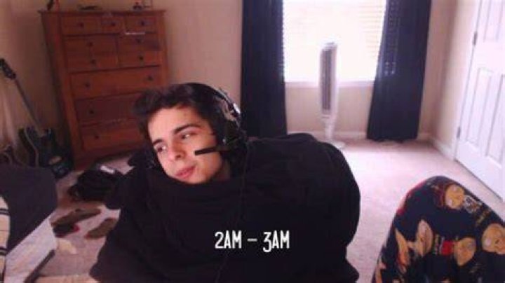 What Happened to Cryaotic? Biography, Face, Age, Net Worth, Girlfriend