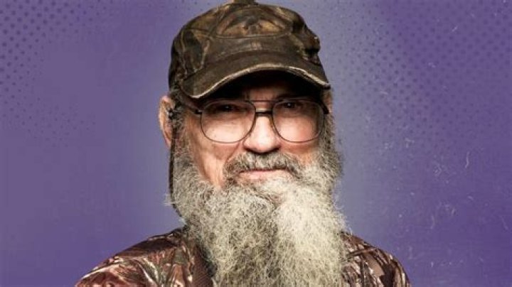 What happened to Si Robertson? Bio Wife, Net Worth, Kids, Daughter, Family