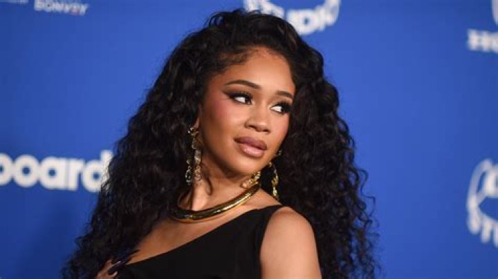 Who are Saweetie's parents? Her mom fostered her love for music