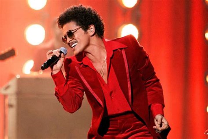 Who Is Bruno Mars' Girlfriend? All About Jessica Caban