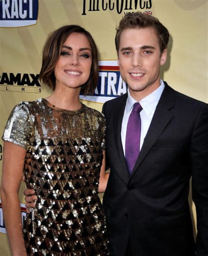 Who is Dustin Milligan Wife? Is He Married? Creeto
