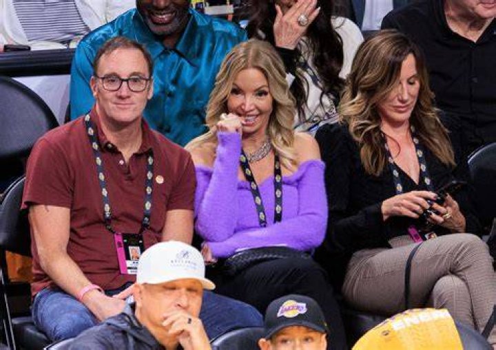 Who Is Jeanie Buss & How Much Is She Worth? This Is The Lakers