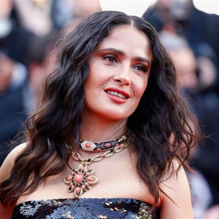 Who Is Salma Hayek's Husband Fran&ccedil;oisHenri Pinault? Chia Sẻ Kiến