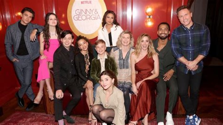 Why The Ginny & Cast Looks So Familiar