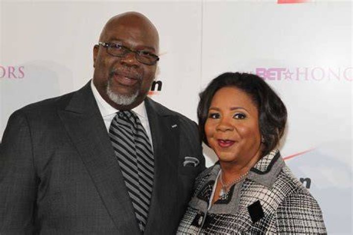 Will TJ Jakes And His Estrange Wife, Serita Jakes, Reconcile Or File For Divorce?