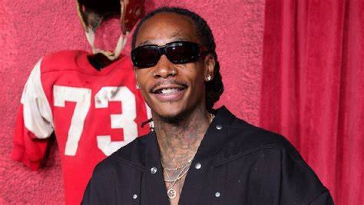 Wiz Khalifa won't eat bananas in public, is accused of homophobia