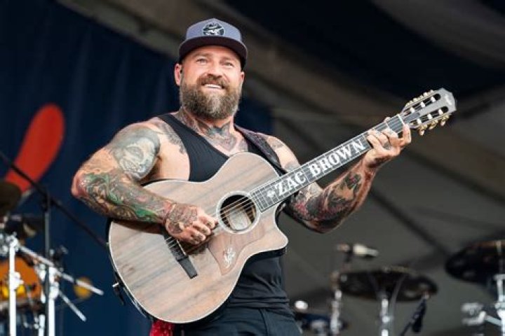 Zac Brown, 44, Has the Most Impressive Ontour Workout Habits &mdash; Eat