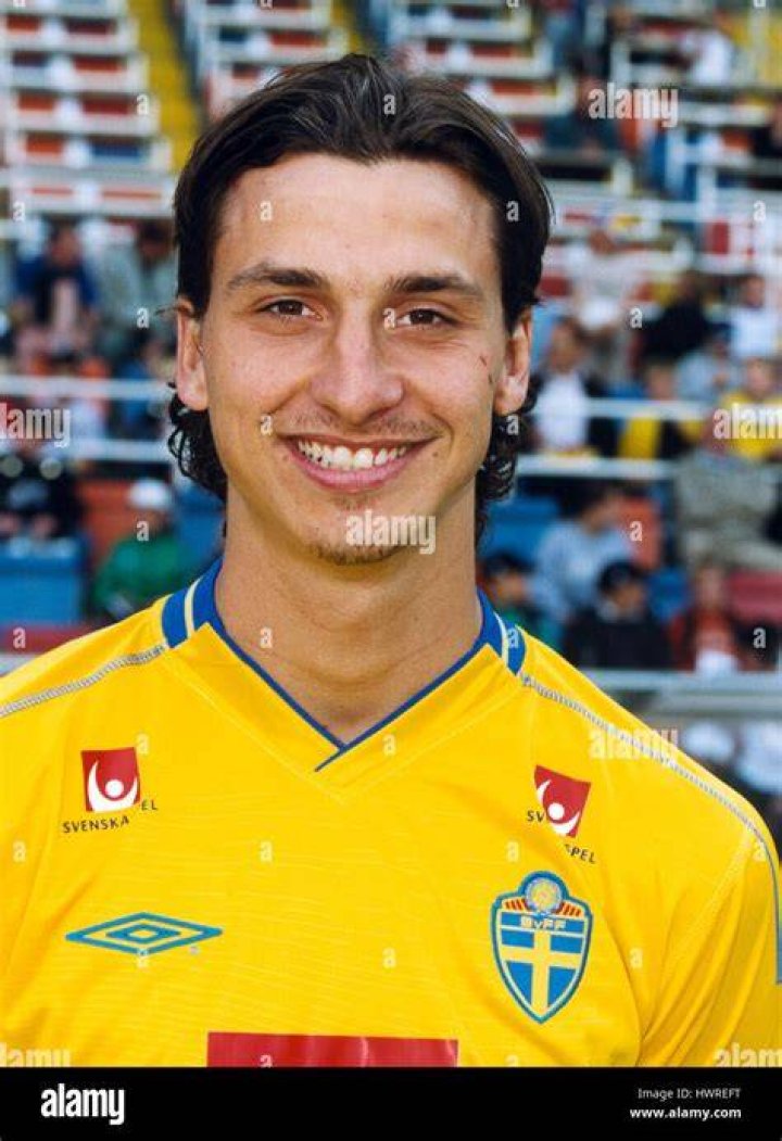 Zlatan Ibrahimovic Swedish "legend" set for PSG exit CNN
