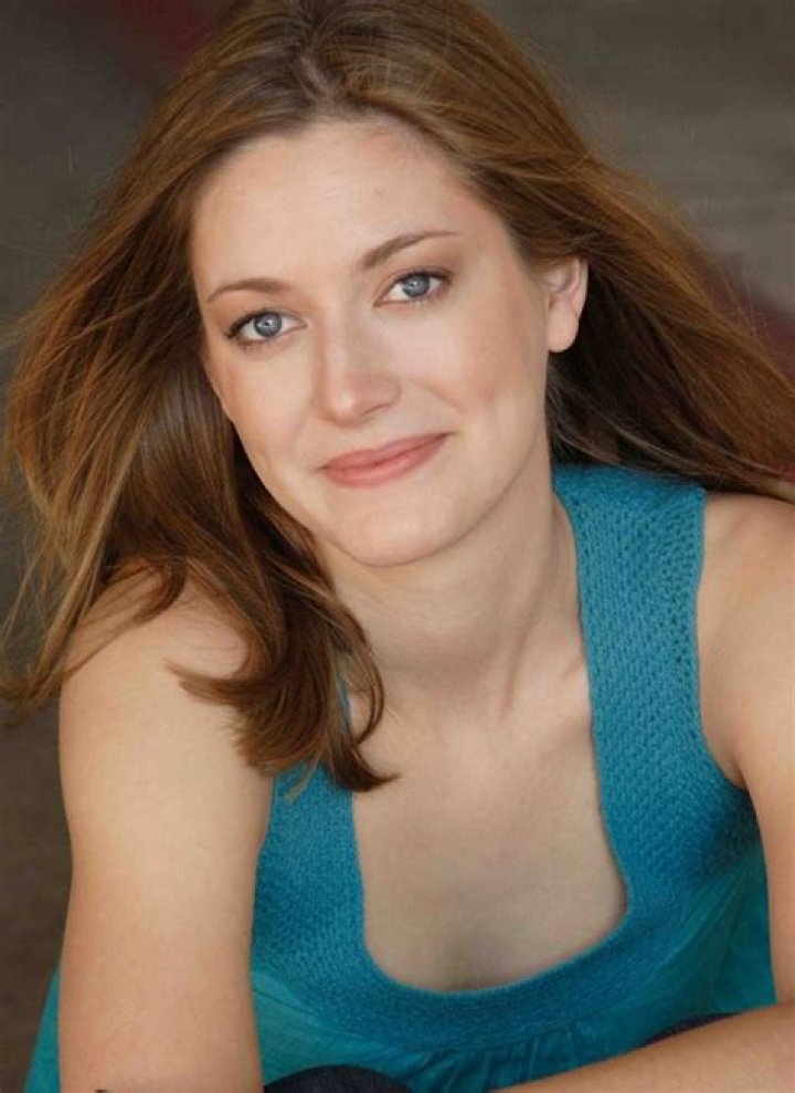 Zoe Perry Nude